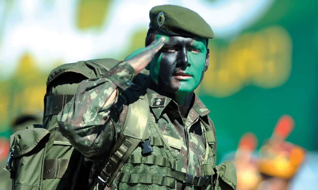 Exército Brasileiro convoca reservistas para apresentação