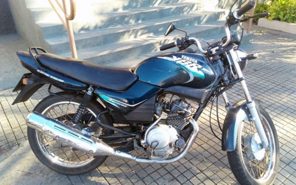 Indiv�duo � preso em Quat� ap�s ser flagrado com moto que havia sido furtada em Barbosa