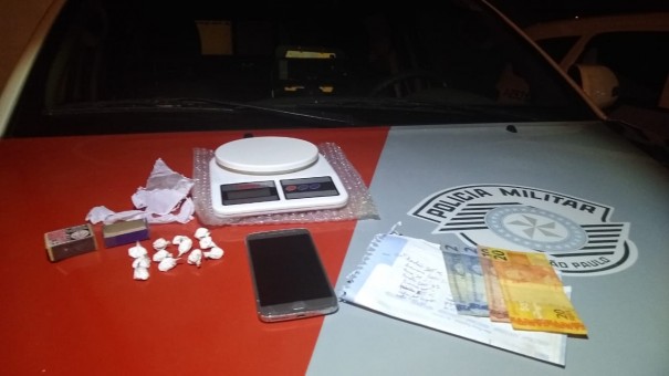 Pol�cia Militar prende traficante em Luc�lia