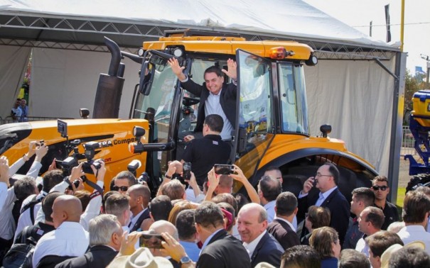 Bolsonaro pede que Banco do Brasil reduza juros do crdito rural