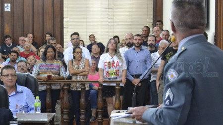 Vereadores acatam denúncia contra Prefeito de Tupã em noite agitada na Câmara Municipal