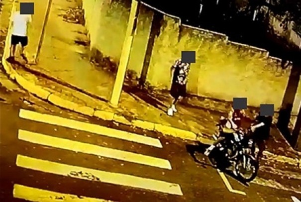 Bando tenta furtar moto e homem � preso em flagrante pela PM