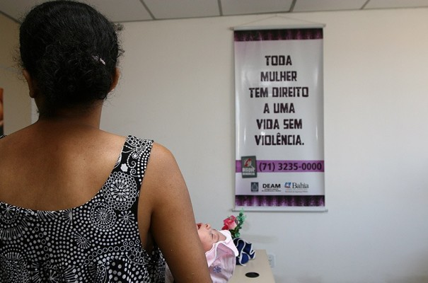 Senado aprova projeto que amplia proteo contra violncia domstica