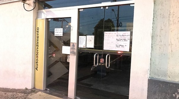 Falha no sistema eltrico deixa agncia do Banco do Brasil de Adamantina sem energia