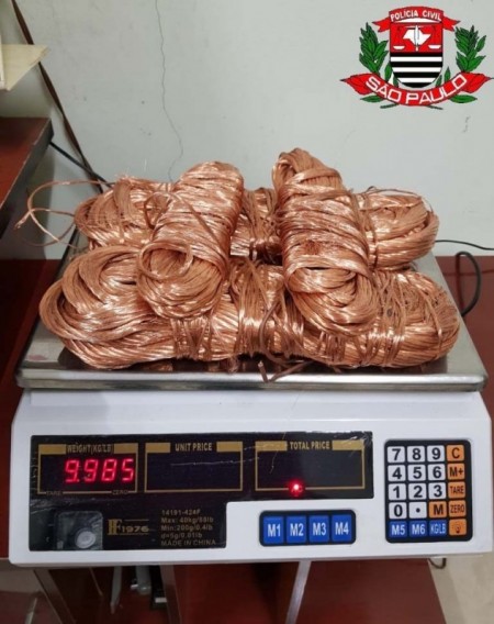 Policiais civis de Regente Feijó prendem funcionário que furtava fios de cobre