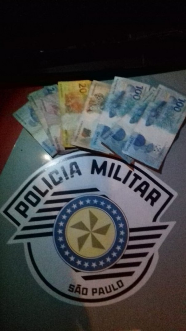 Programa sexual acaba com mulher presa depois de furtar R$700 de cliente 