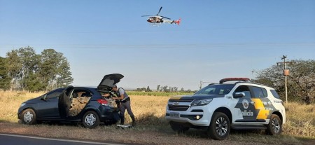 Motorista abandona carro lotado de maconha para escapar de abordagem policial em Teodoro Sampaio
