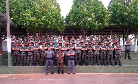 Polícia Militar de Osvaldo Cruz ministra palestra para atiradores do TG da cidade