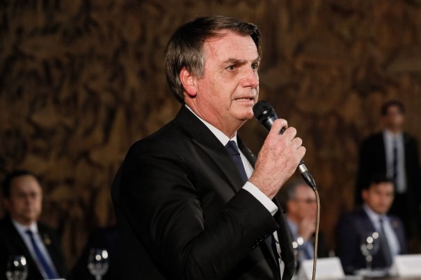 Economia est dando sinais de recuperao, diz Bolsonaro a empresrios