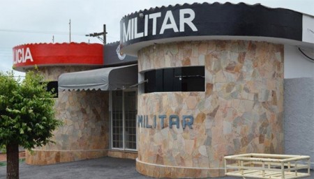 Polícia apreende adolescente de 15 anos traficando drogas em Iacri