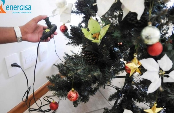 Energisa refora orientaes de segurana com as instalaes de enfeites natalinos