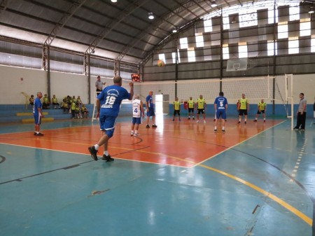 Vôlei Adaptado de Osvaldo Cruz estreia hoje nos Jogos Abertos de Jundiaí 