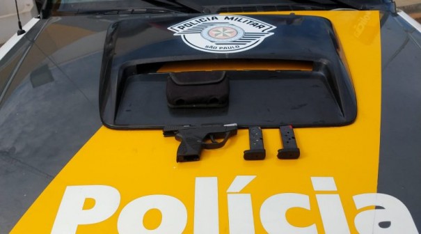 Homem � preso pela Pol�cia Rodovi�ria por Porte Ilegal de Arma de Fogo