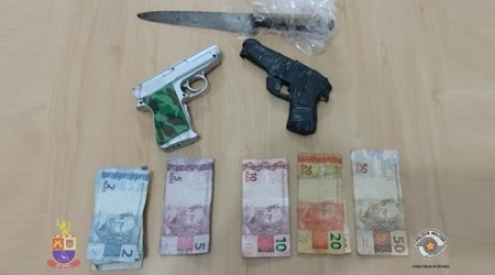 Quatro menores são apreendidos pela Polícia Militar após roubo em conveniência de Adamantina