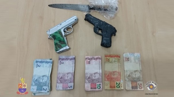 Quatro menores s�o apreendidos pela Pol�cia Militar ap�s roubo em conveni�ncia de Adamantina