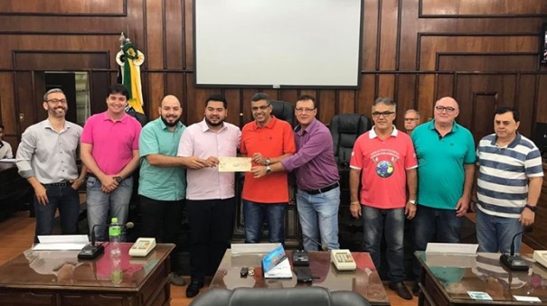 Cmara Municipal devolve R$ 2,7 milhes para a Prefeitura de Tup