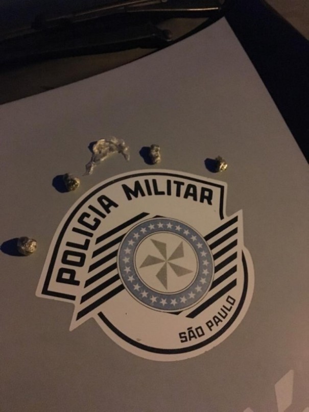Pol�cia Militar de OC apreende adolescentes com drogas no Santa Tereza