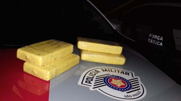 Tr�s homens de Luc�lia s�o presos por tr�fico em Osvaldo Cruz 