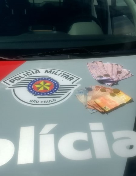 Polícia Militar de OC prede mulher por crime de furto