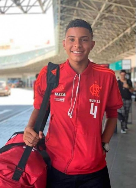 Atleta tupãense escapa ileso de incêndio no CT do Flamengo