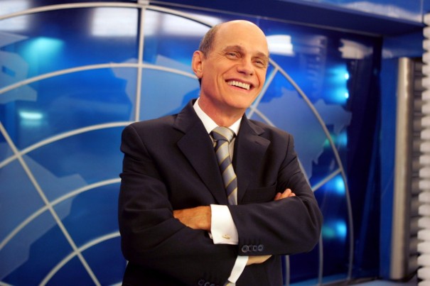 Jornalista Ricardo Boechat cai de helicptero e morre