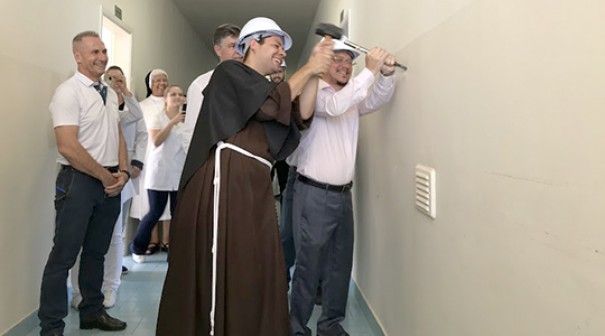 Iniciadas as obras de ampliao da UTI da Santa Casa de Adamantina