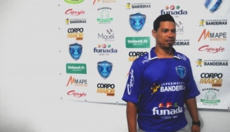 Apresentado, Matosinhos fala em muito trabalho para corresponder expectativas