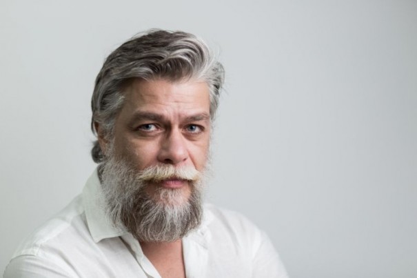 Arrecadao da msica 'Fbio Assuno' ajudar dependentes qumicos