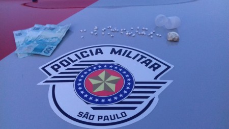 Homem de 41 anos é preso por tráfico na Rua Aléssio Romano