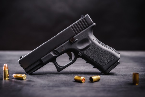 Com decreto, pessoas acima de 25 anos podem ter at 4 armas de fogo