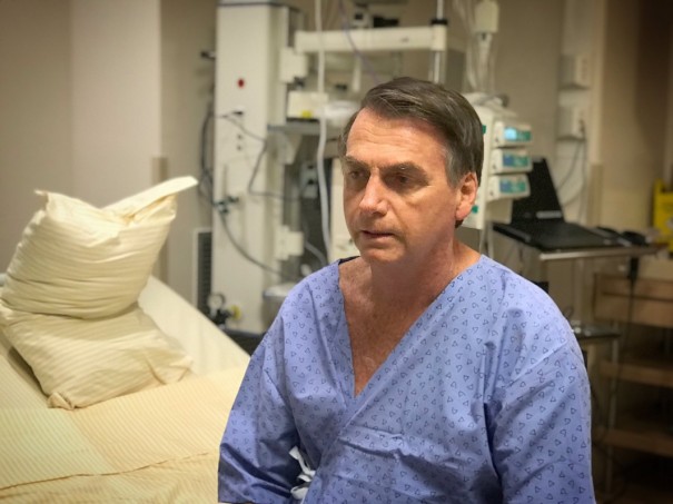 Bolsonaro passa por cirurgia em SP para retirar bolsa de colostomia e religar intestino