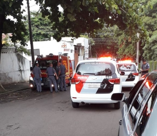 Aps molestar menina em papelaria, homem  espancado por populares e acaba preso por estupro de vulnervel