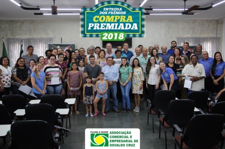 ACEOC entrega vales-compras do último sorteio da promoção Compra Premiada 2018 