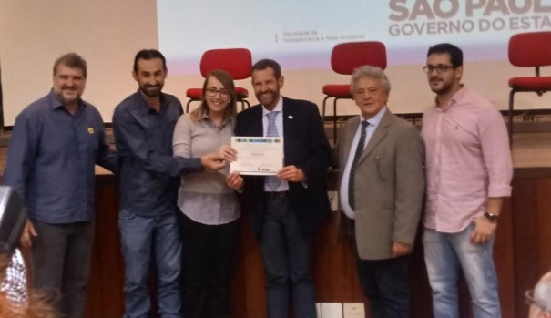 Adamantina participa de cerimnia de qualificao para certificao do Programa Municpio VerdeAzul