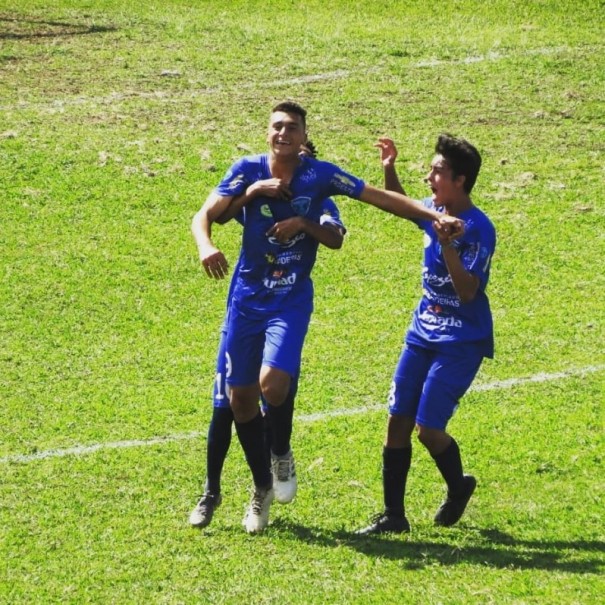 Sub-17 do Osvaldo Cruz Futebol Clube vence do Santos em jogo no Breno