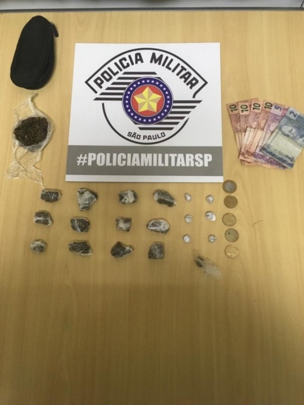 Pol�cia Militar prende traficante e apreende adolescentes com drogas em Luc�lia