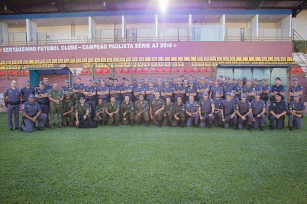 Policiais do 25 BPM/I participaram de treinamento em Sertozinho