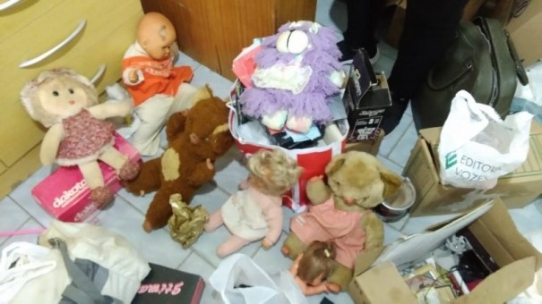 Detido em opera��o contra pedofilia, padre admite que armazenava v�deos com pornografia infantil