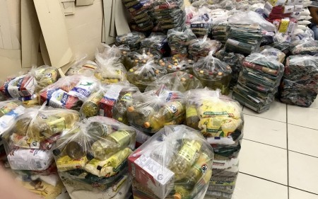 Entidades recebem segundo lote de alimentos arrecadados com o Adamantina Rodeo Festival