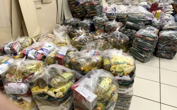 Entidades recebem segundo lote de alimentos arrecadados com o Adamantina Rodeo Festival