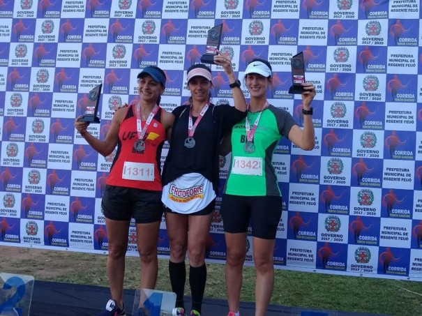 Atletas da equipe Team no Limite conquistaram medalhas em corridas neste final de semana