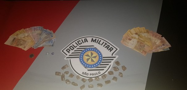 Tr�s adolescentes s�o apreendidas por tr�fico de drogas em Pacaembu