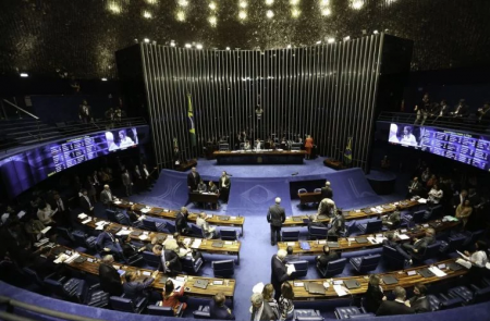 Senado começa a votar MP que combate fraudes contra Previdência