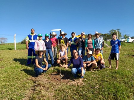 Dia do Meio Ambiente: Prefeitura de Sagres e Sabesp fazem plantio de mudas em Área de Preservação Permanente 