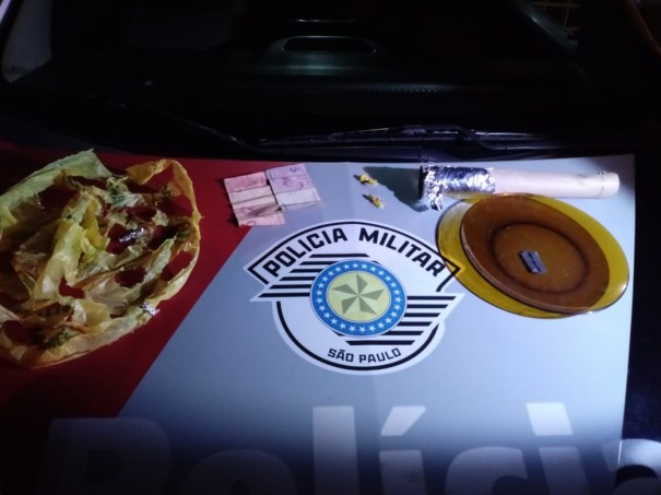 Pol�cia Militar de Osvaldo Cruz prende indiv�duo por tr�fico de drogas