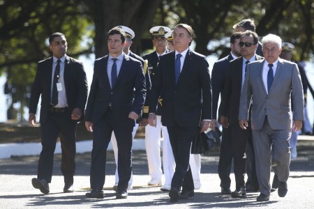 Bolsonaro ressalta atuação da Marinha em ações no país