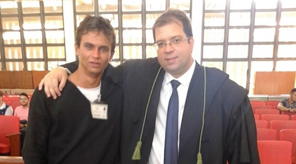 Leg�tima defesa: sobrinho que matou tio � absolvido em sess�o do Tribunal do J�ri