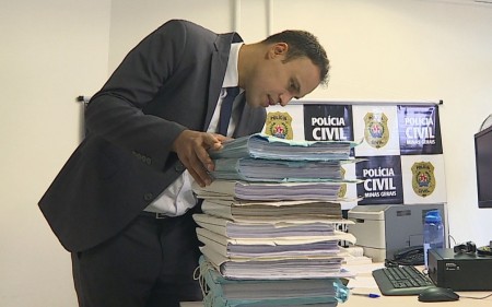 Polícia diz que explosivos foram detonados em complexo antes de a barragem se romper em Brumadinho, mas Vale nega