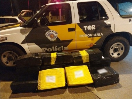 Contratado para transportar 260kg de maconha por R$ 7 mil, casal acaba preso em Presidente Venceslau