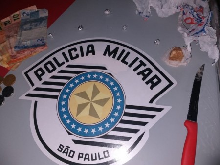 Polícia Militar de Osvaldo Cruz prende mulher por tráfico de drogas na Vila Esperança